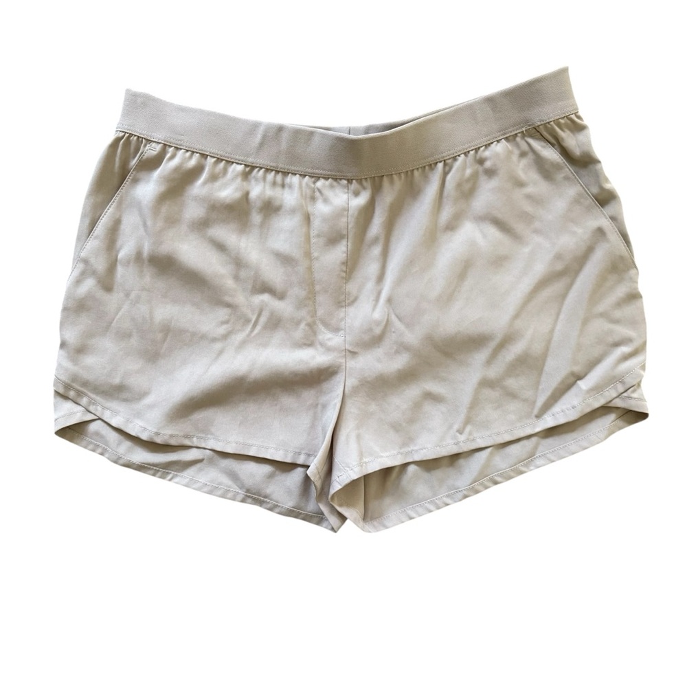 BCBGMaxAzria Khaki pull-on Shorts size small